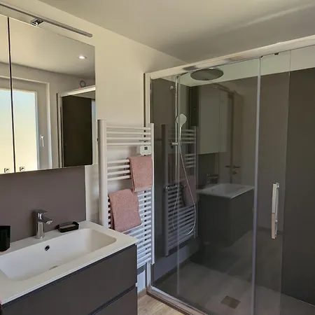 Maison 4 Pers A Entre Et Montagne Avec Terrasse - Fr-1-589-836 컨트리하우스 *